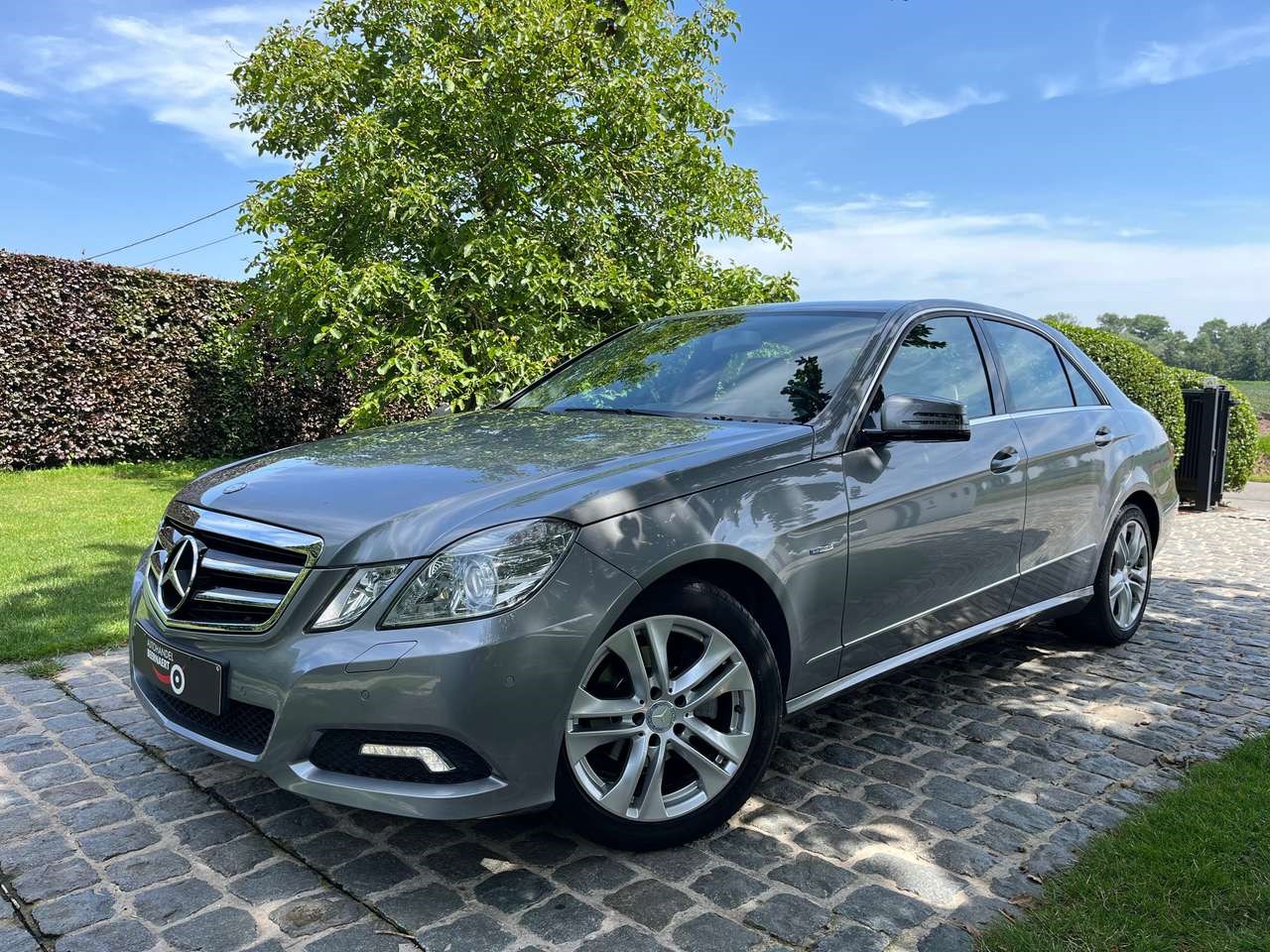 Mercedes-Benz E 200