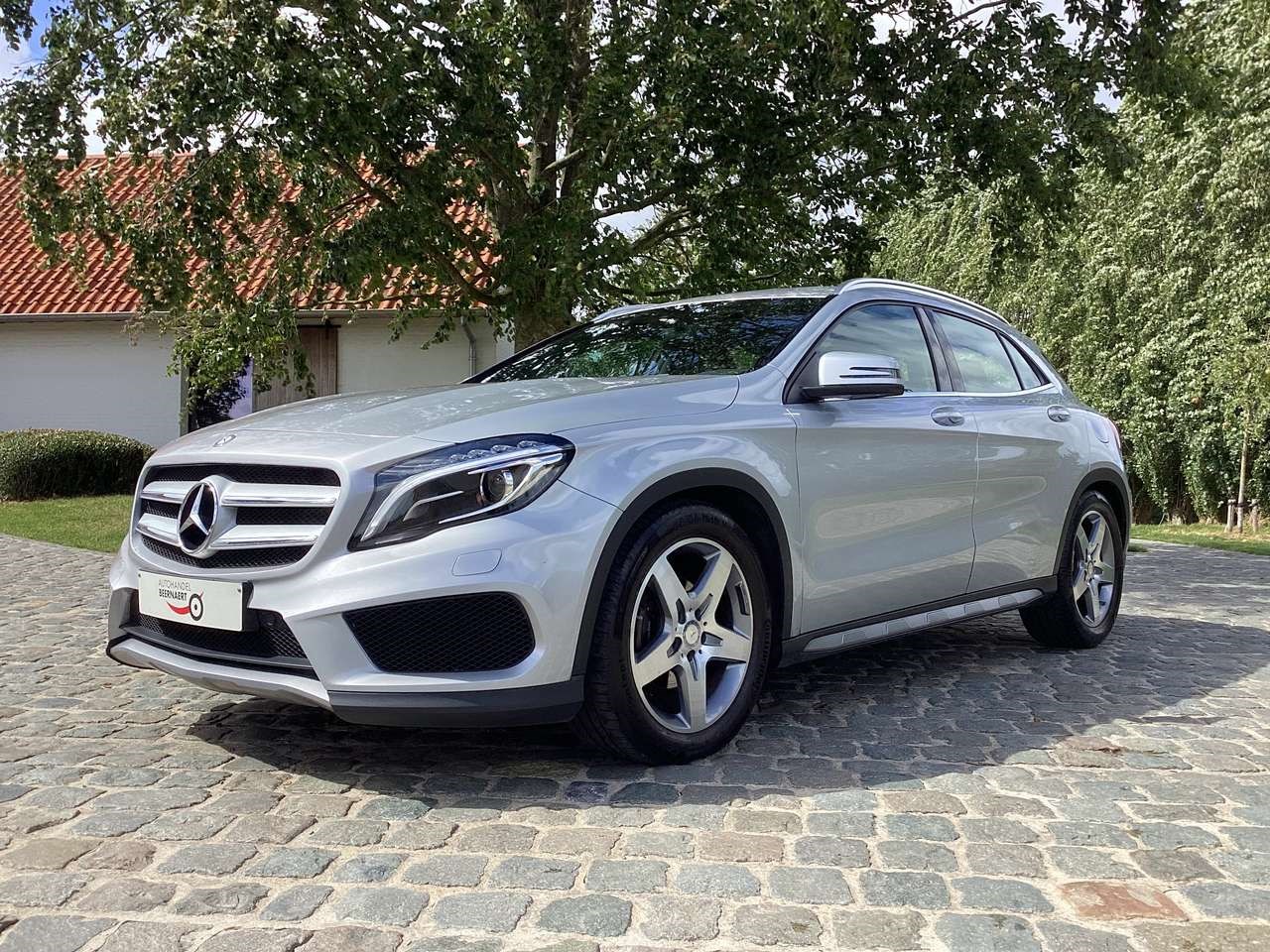 Mercedes-Benz GLA 200