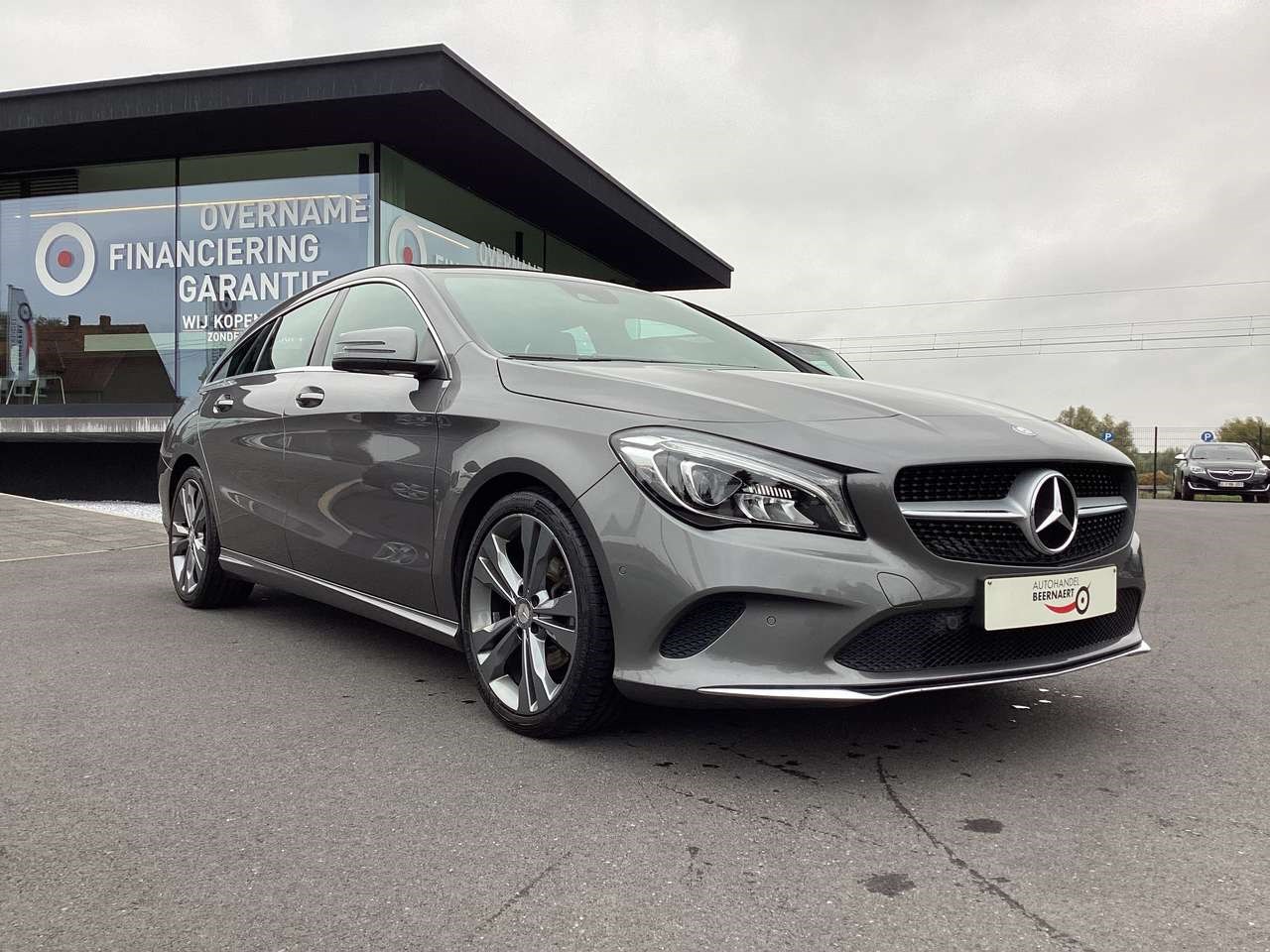 Mercedes-Benz CLA 180