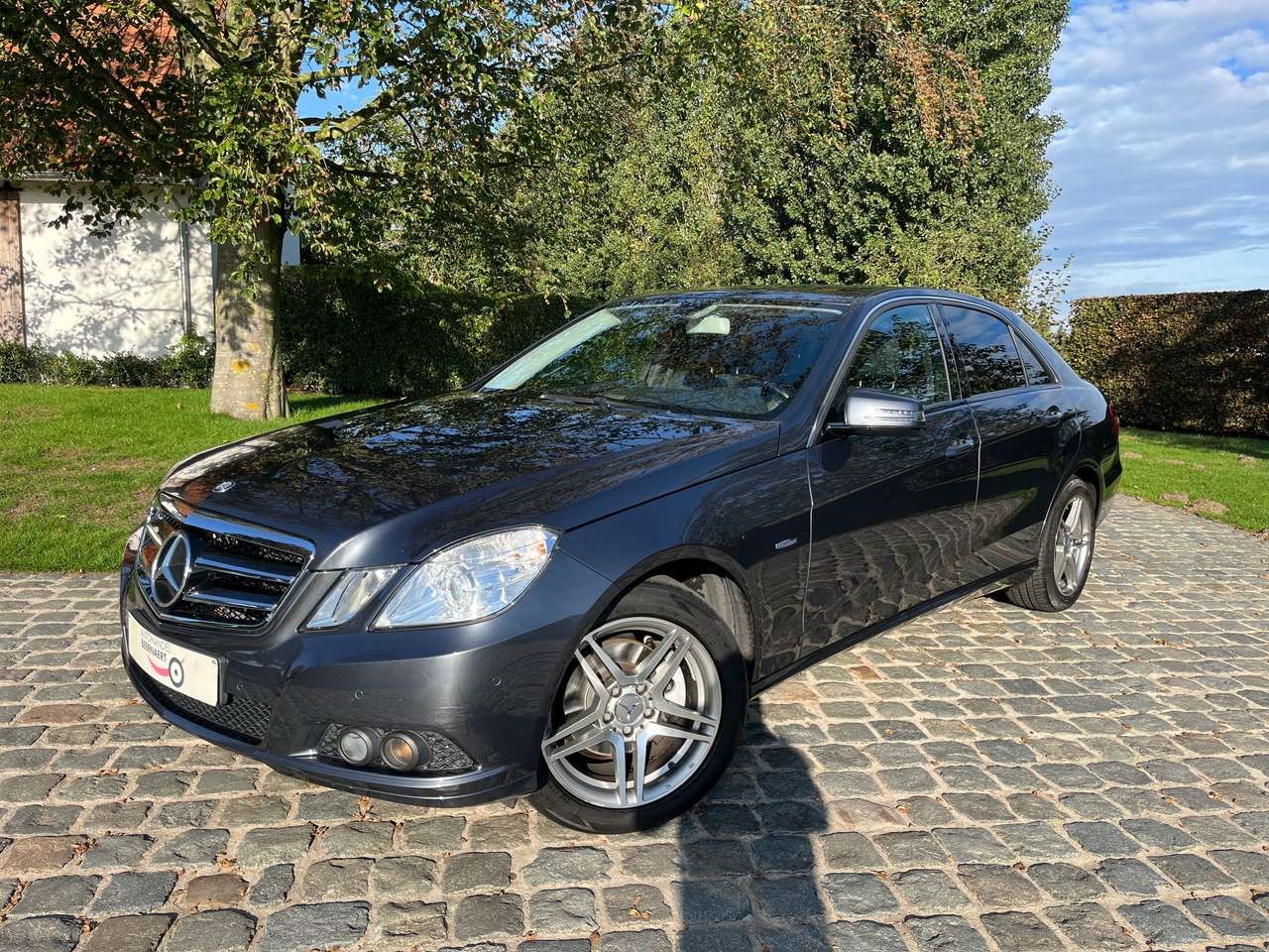 Mercedes-Benz E 200