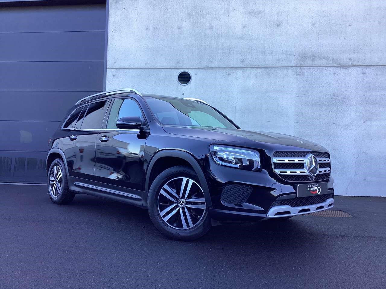 Mercedes-Benz GLB 180